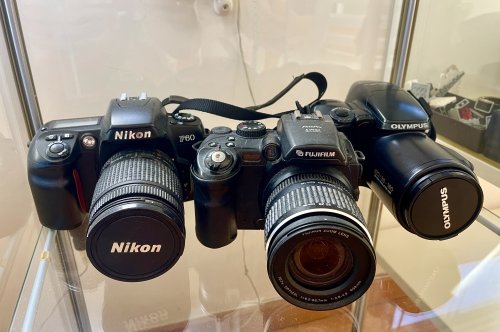 Πού να πουλήσω τη μεταχειρισμένη φωτογραφική μου μηχανή – Οδηγός 2025 | Photoxchange.gr