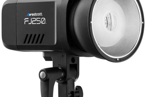 Westcott FJ250 Strobe Light: Δύναμη και Φορητότητα σε Ιδανική Ισορροπία