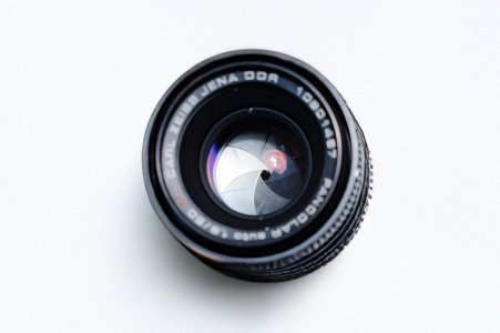 Carl Zeiss Jena MC Pancolar Auto 1.8/50 (M42 Mount)