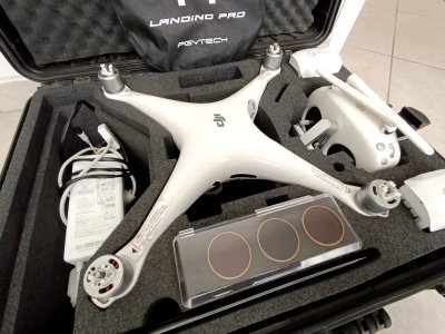 DJI Phantom 4 Pro Drone Bundle Full Extra