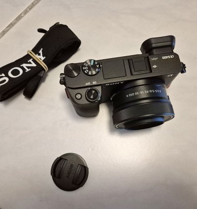 Μεταχειρισμένη Sony A6400 με φακό 16-50 σε Άριστη Κατάσταση & Εγγύηση