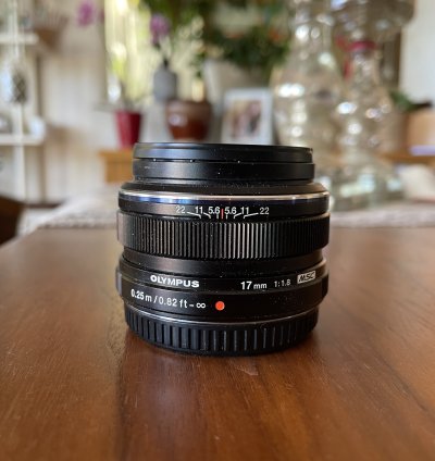 M.Zuiko 17mm f1.8 μεταχειρισμένος φακός