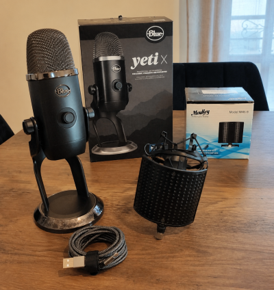 Blue Yeti X USB + Moukey MMS-9 shock mount/pop filter