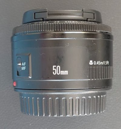 Canon EF 50mm f/1.8 II